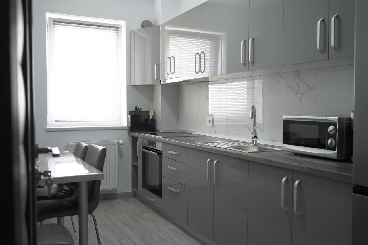 Appartement Peace House à Oradea Extérieur photo